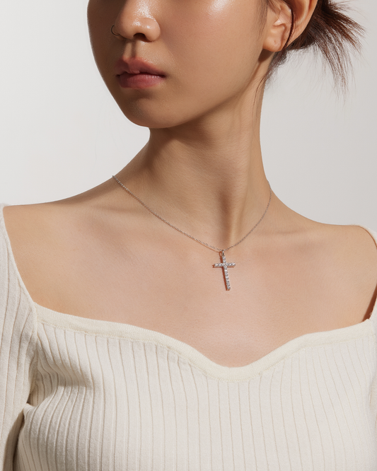 THE FINAL ACT NECKLACE